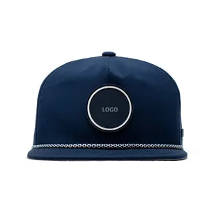 Verano láser perforado corte agujeros ala plana 5 paneles poliéster logotipo personalizado impermeable Hip Hop Snapback sombrero con cuerda