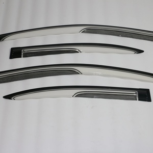 กันสาดประตูหน้าต่างรถยนต์ KQD ขายดีจากโรงงาน ผลิตภัณฑ์กันแดดแบบกำหนดเองสำหรับรถยนต์โตโยต้า ไฮเอซ ปี 2019 ขึ้นไป - Product Image 2