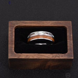 Gentdes Đồ Trang Sức Hot Bán Whiskey Thùng Gỗ Và Vỏ bào ngư Inlay Phẳng Tungsten Nhẫn Cưới - Product Image 6