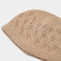 Bonnet en tricot jacquard diamant vintage, chaud et confortable pour l'automne et l'hiver, style simple et uni avec revers.