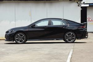 GAC Trumpchi Shadow Leopard 2024 coupé sportivo in stile 1.5T R 270 con un Look da pista e punte di scarico Quad - Product Image 4