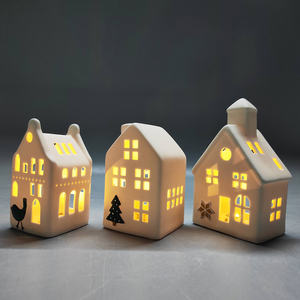 Venta caliente Europa Retro <span class=keywords><strong>Casa</strong></span> Forma Light Up Adornos Hollow Out para la decoración del <span class=keywords><strong>hogar</strong></span> - Product Image 2