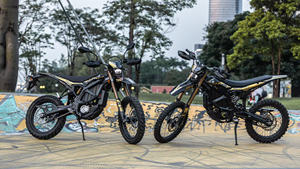 Motocicleta Eléctrica de Cross <span class=keywords><strong>Todo</strong></span> <span class=keywords><strong>Terreno</strong></span> Ultra Bee 2025 con Batería Mejorada de 60ah 74v y 21kw - Product Image 3