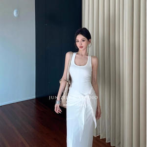 Vestido largo de verano para mujer con cinturón, cuello redondo, tirantes finos, color liso, abertura, transpirable, talla grande, cola capilla, estilo japonés - Product Image 5