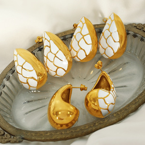 Teardrop <b>Shape</b> Color-<b>Blocked</b> Drop Earrings Zinc Alloy Fashion Dangle Earrings For Winter Commuting - Product Image 1