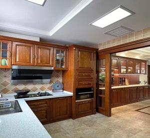 Gabinetes de Cocina <span class=keywords><strong>Modulares</strong></span> de Madera Sólida Rústica Personalizados BALOM, Acabado Lacado, Puertas de Gabinete con Rejilla Tallada a Medida para Cocina - Product Image 2