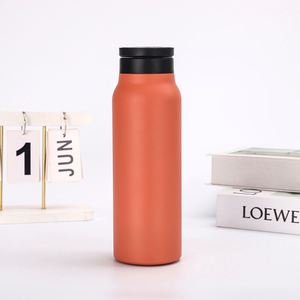 Bouteilles d'eau magnétiques sportives personnalisées avec logo, 24 oz, à double paroi isolée sous vide, avec cercle magnétique noir - Product Image 2