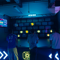 Jeu interactif de lancer de cibles LED RGB activé par les coups, jeu de lancer LED multijoueur pour aire de jeux intérieure