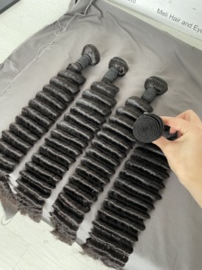 Extensiones de Cabello Humano Meli, Cabello Virgen Indio en Paquetes, Doble Trama a Máquina, Disponible en Todos los Colores - Product Image 5