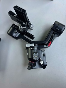 Estabilizador de 3 Ejes de <span class=keywords><strong>Segunda</strong></span> <span class=keywords><strong>Mano</strong></span> Ronin RS 4, Estabilizador de Gimbal para Cámaras Portátiles, 12 Horas de Duración de la Batería - Product Image 2