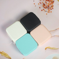 Boîte à bijoux de voyage carré Portable organisateur en cuir PU avec fermeture éclair bijoux de voyage étui en velours pour anneau collier goujon