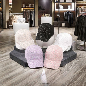 Casquette de baseball sportive d'été pour femme, à rayures, avec broderie florale en strass, couleur unie, réglable, pour l'extérieur - Product Image 3