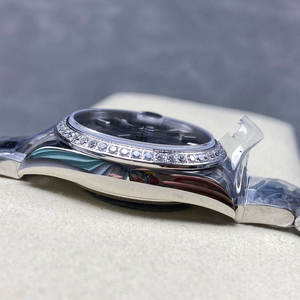 ARF Factory ofrece relojes personalizados para hombres hechos de material equipado con movimientos de alta calidad. Mosán. Diamante - Product Image 2