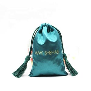 Bolsa de Regalo de Joyería de Satén con Cordón y Borla, Personalizada con Impresión, para Extensiones de Cabello y Empaque Textil - Product Image 4