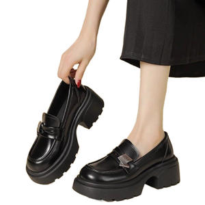 Zapatos de Mujer con Plataforma, Estilo Británico, Diseño de Calavera, Color Negro, Cuero Ligero, Entrega Rápida, Primavera 2025 - Product Image 4