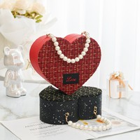 JOYWOOD Boîte cadeau avec chaîne de perles en forme de cœur Boîte de bonbons pour la Saint-Valentin