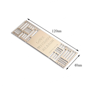 Marcapáginas Metálicos con Diseño Único de Corazón, Regalo Original para Libros - Product Image 3