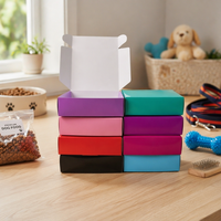 Dossiers en carton ondulé de 2 mm avec revêtement UV et pelliculage mat pour l'expédition de cadeaux, vêtements, matériaux recyclés, impression de logo personnalisée