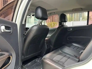 Vente en gros à <span class=keywords><strong>prix</strong></span> abordable : GAC Trumpchi GA4 <span class=keywords><strong>Essence</strong></span> 1.5 d'occasion, modèle 2018, traction avant, 5 places - Product Image 4