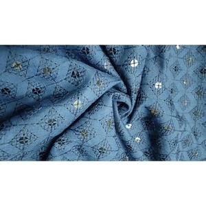 Oferta Especial en Tela de Camisería Teñida de Polialgodón, Material de Primera Calidad para Camisas Formales y Ropa de Oficina, Disponible para la Venta - Product Image 4