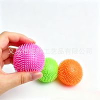 Balle anti-stress en silicone Teenie Fuzz Ball, super moelleuse et pointue, jouet sensoriel pour soulager l'anxiété, pour animaux, pour enfants