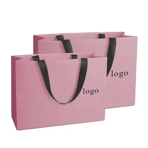 Borse di Carta Premium Personalizzate con Logo Stampato, Grandi Borse Regalo di Lusso Nere, Sacchetti Resistenti per Imballaggio Abbigliamento - Product Image 4