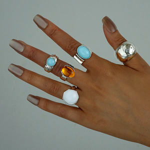 Anillo <span class=keywords><strong>de</strong></span> Textura Martillada con Piedras <span class=keywords><strong>Preciosas</strong></span> en Capas Estilo <span class=keywords><strong>Instagram</strong></span> y Perlas <span class=keywords><strong>de</strong></span> Formas Inusuales, Joyería Moderna para Mujer para Uso Diario - Product Image 3