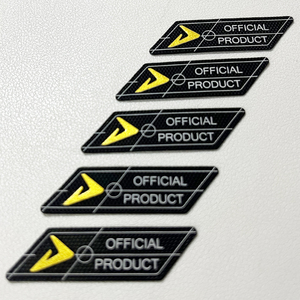 Étiquettes nominatives personnalisées en PET haute densité autocollants logo en relief 3D étiquettes thermocollantes <span class=keywords><strong>pour</strong></span> vêtements <span class=keywords><strong>pour</strong></span> T-shirts sacs de transfert thermique en vinyle et fer - Product Image 4