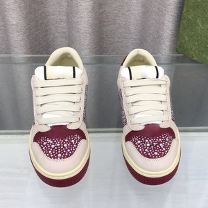 Chaussures de créateur respirantes à semelle épaisse en cuir luxueux pour hommes et femmes – Confortables pour la marche en extérieur - Product Image 2