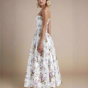 Robe longue plissée imprimée sans manches pour femme, bretelles spaghetti, taille empire, robe décontractée pour les fêtes - Product Image 1