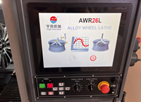 Torno CNC Automático de Alta Precisión YUJIE AMR26L con Doble Husillo, Guía Lineal Estable y Sonda 3D para Reparación de Ruedas