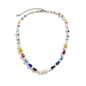 Collane di Perline Colorate in Vetro Smaltato all'Ingrosso, Catene alla Moda per la Clavicola da Ragazzo, Stile Trendy e Luminoso - Product Image 1