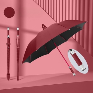 <span class=keywords><strong>Parapluie</strong></span> droit <span class=keywords><strong>anti</strong></span>-<span class=keywords><strong>goutte</strong></span> en pongé avec revêtement UV <span class=keywords><strong>anti</strong></span>-tempête et revêtement noir, lampe torche LED intégrée pour le golf en extérieur - Product Image 4