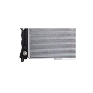 Radiador de Refrigeración de Agua del Motor para Mercedes-Benz W204 W212 C207 X204 OE 2045003603 - Product Image 3