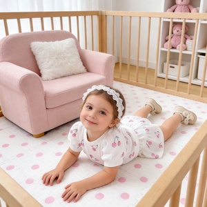 Conjunto de Dos Piezas de Moda Infantil para Niñas, Top con Mangas Abullonadas y Falda con Volantes - Product Image 3