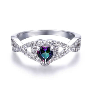 Anello a Cuore Intrecciato per Donne, Elegante Design a Croce, Accessorio Romantico per Dito - Product Image 3