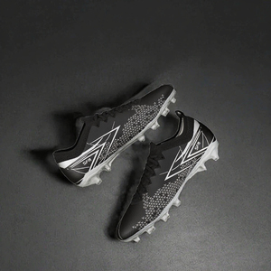 Chaussures <span class=keywords><strong>de</strong></span> football <span class=keywords><strong>de</strong></span> salle à bas profil, à lacets, FG HG TF, en cuir PU, printemps automne, baskets unisexes, crampons <span class=keywords><strong>de</strong></span> football unisexes, chaussures d'entraînement - Product Image 3