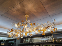 Lustre branche avec verre de fleur artistique pour salle à manger salon et îlot de cuisine