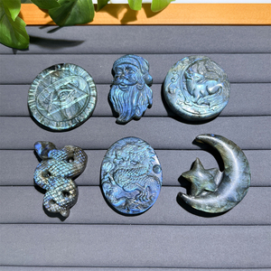 Pierre précieuse gravée Reiki naturel cristal artisanat brillant Labradorite lune étoile sculptée serpent père noël diable oeil neuf queue renard charme - Product Image 1