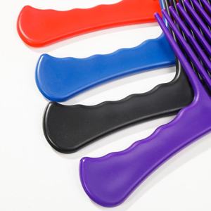 Kesit antistatik büyük geniş diş Detangling plastik tarak geniş diş akıllı örgü vurgulama tarak