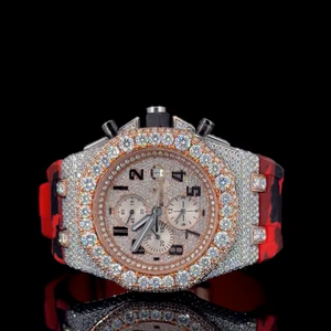 Elegante Reloj con Diamantes de Moissanita con Brillantes Piedras Centelleantes y Diseño Atemporal para un Lujo Diario de la India - Product Image 1