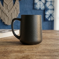 Mug en céramique noir mat, style nordique moderne, à paroi épaisse, personnalisable, avec anse à bord doré, texture grès, tasse à café, cadeau pour la maison ou le bureau