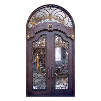 Puerta de Entrada Exterior Antirrobo de Hierro Forjado con Travesaño Arqueado Moderno Personalizado, Detalles Dorados y Cabeza de León, con Volteado Forjado a Mano