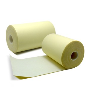 Bande adhésive médicale respirante non tissée en tissu spunlace 10 cm x 1000 cm, jaune, pour soins des plaies - Product Image 2