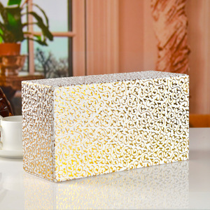 Porte-serviettes en cuir PU avec impression de fleurs carrées personnalisées Boîte à mouchoirs pour hôtels Impression de fleurs carrées personnalisées - Product Image 3