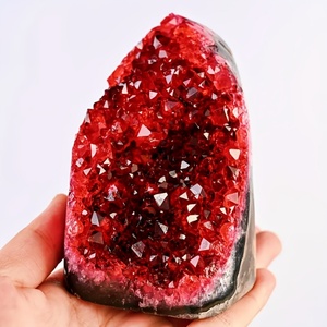 Cristales de Geoda Roja Teñidos Ecológicos de Alta Calidad, Venta al por Mayor, Forma Irregular para Meditación y Decoración del Hogar - Product Image 1