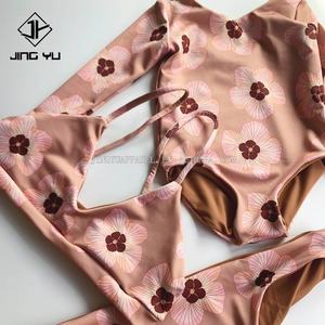 Bikinis Personalizados de Alta Calidad 2024, Etiqueta con Logotipo, Bikini de Cintura Alta, Traje de Baño Personalizado, Tela con Estampado Hawaiano, Conjunto de Bikini Conservador - Product Image 1