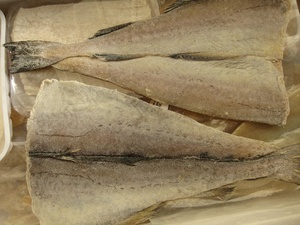 Filete de Pescado Polaco de Alaska Salado Seco de Alta Calidad - Product Image 2