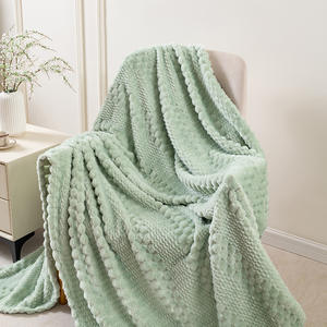 ผ้าห่มฟลีซเนื้อนุ่มสีพื้น ผลิตจากโพลีเอสเตอร์ รับทำโลโก้ตามสั่ง เหมาะสำหรับเป็นของขวัญ ใช้เป็นผ้าคลุมโซฟาหรือผ้าห่มเดินทางได้ - Product Image 6