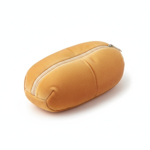 Estuche para Lápices con Forma de Perrito Caliente, Bolsa de Peluche Larga Novedosa con Cremallera, Estuche de Papelería con Diseño de Pan, Logotipo Personalizado - Product Image 2